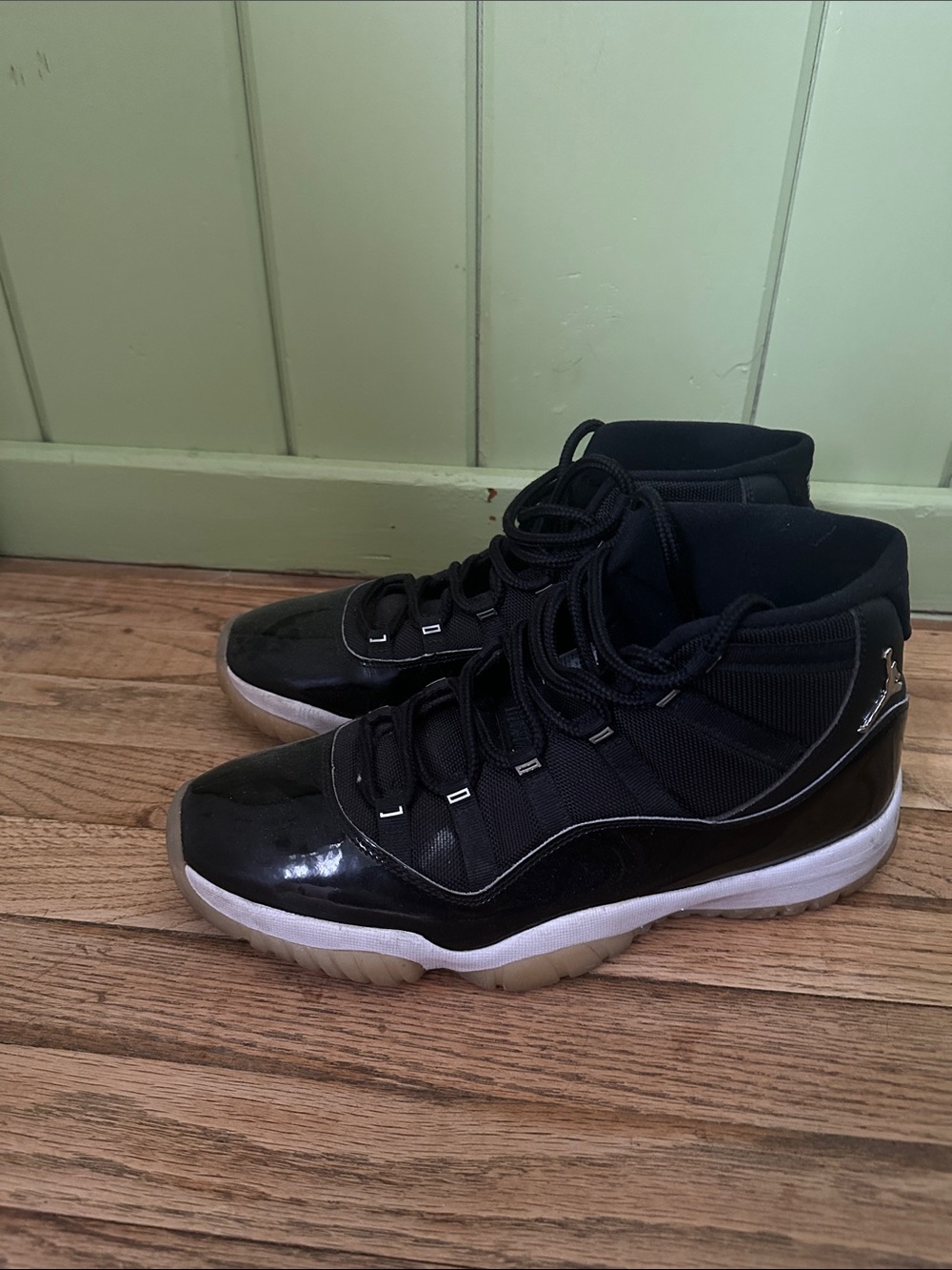 Jordan Men’s Retro High-Top Sneakers - Black and White